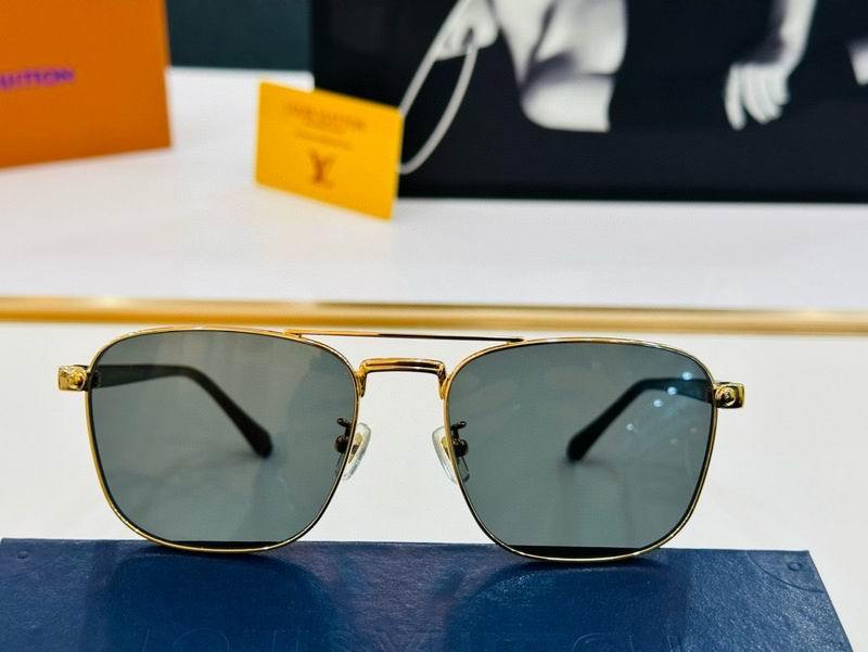 LV Sunglasses 715